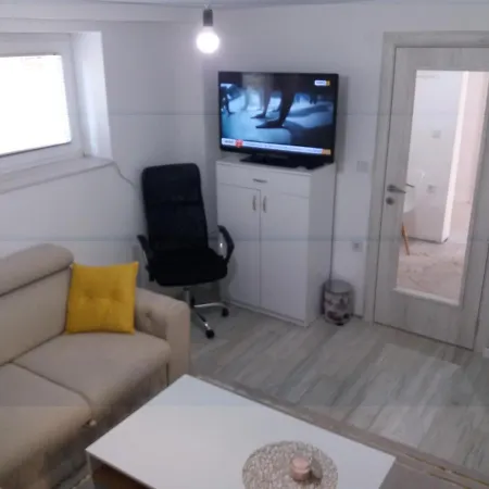 Apartman Kartal شقة *