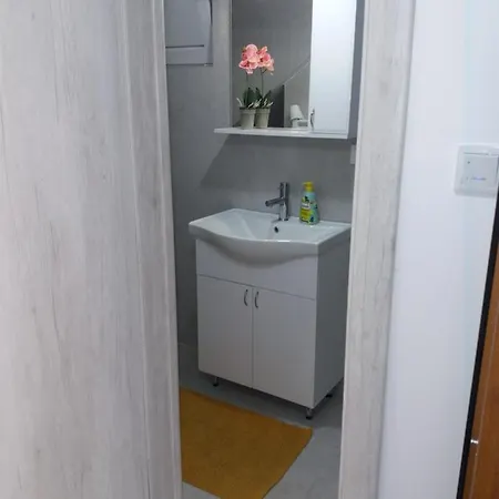 شقة Apartman Kartal *